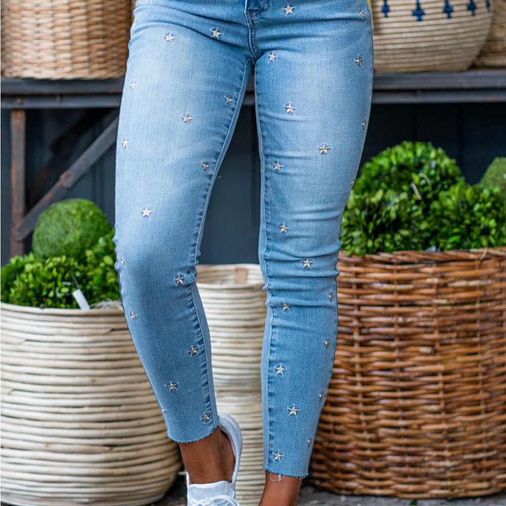Judy Blue Star Embellished Light Blue Skinny Jeans